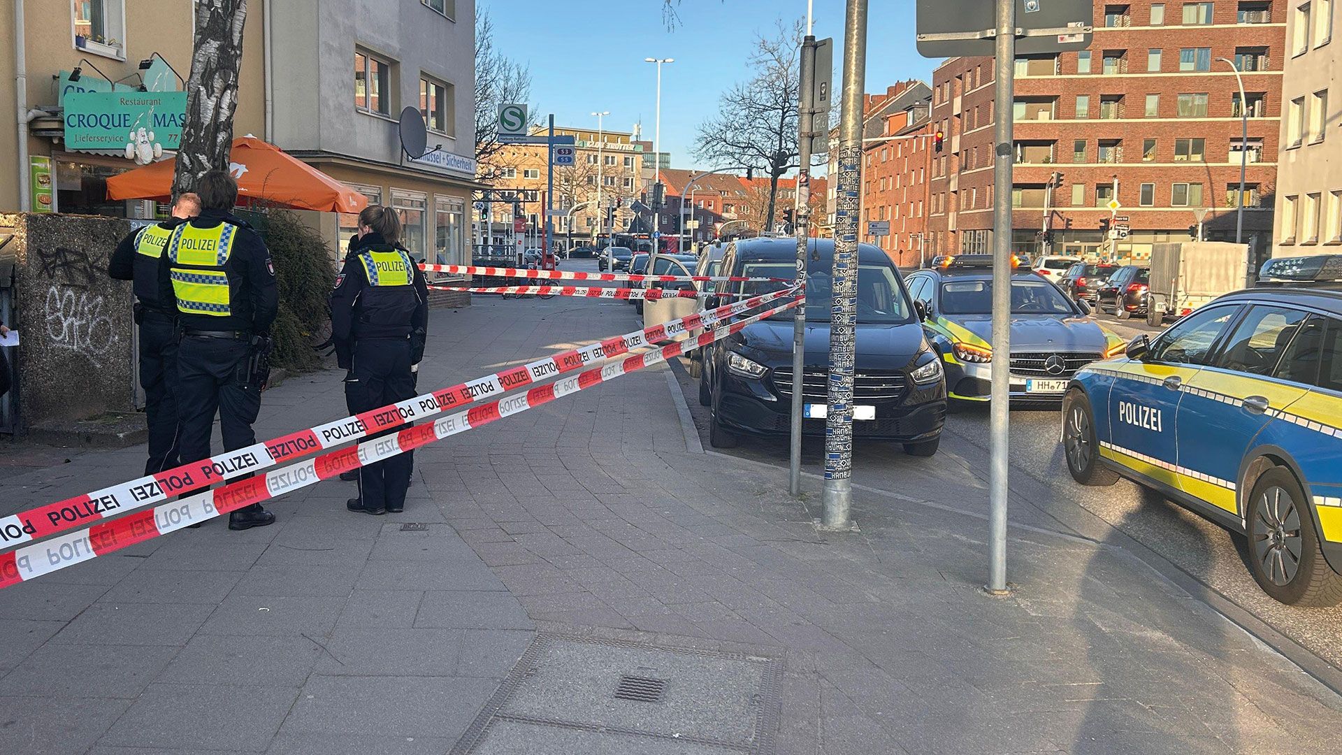 Der Tatort wurde durch die polizei weiträumig abgesperrt. Foto: Lenthe-Medien/Presang