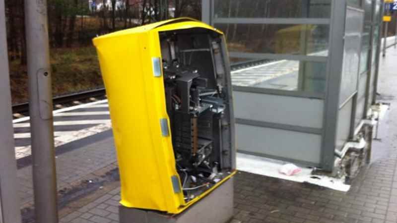Fahrkartenautomat in Sprötze. | Foto: ein