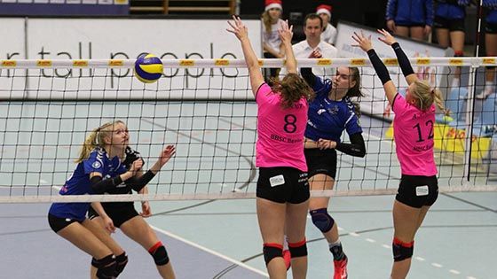 Gina Köppen findet die Lücke im Block. | Foto: VTH/Lehmann