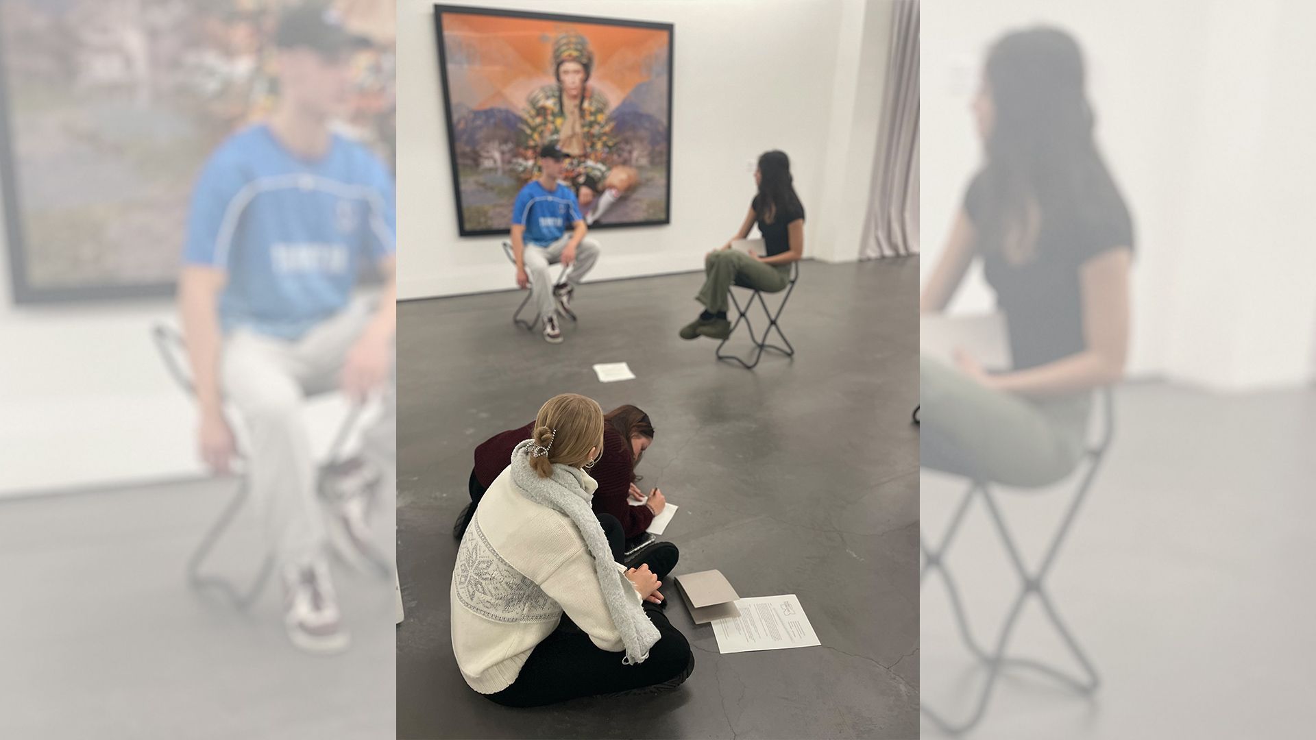Das Kunstprofil „Kulturelle Welten“ des IKG forscht in der Ausstellung Cindy Sherman „Anti-Fashion“. | Foto: ein