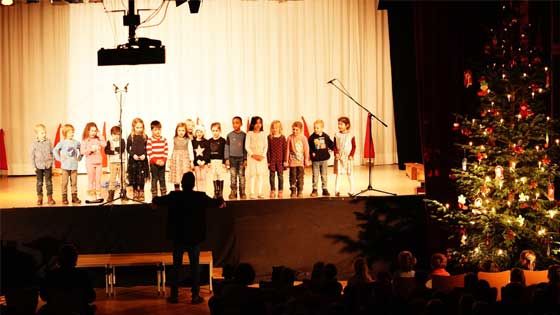 Weihnachtskonzert der Grundschule am Falkenberg | Foto: ein