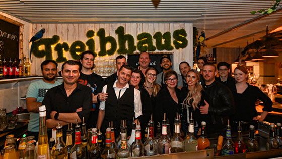 Das Treibhaus-Team um Kirstin Budelski freut sich über die gelungene Eröffnung. | Foto. Niels Kreller
