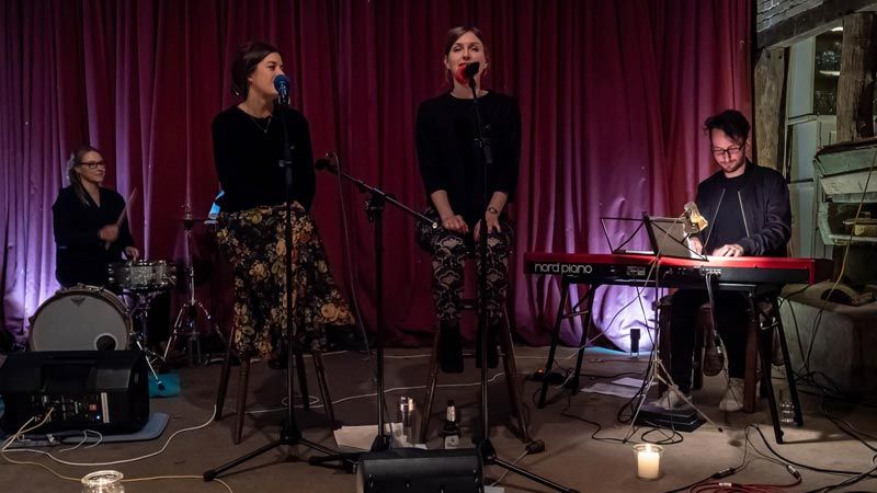 Julika, Nadine, Elodie und Nikitas begeisterten in der Karoxbosteler Wassermühle. | Foto: Matthias Clausen