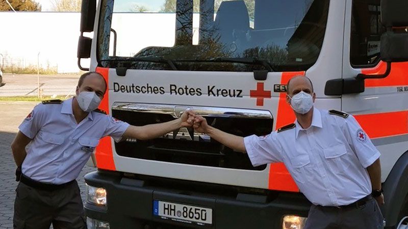 Florian Peters (links) wurde zum neuen Kreisbereitschaftsleiter gewählt, Florian Dreschers zu seinem Stellvertreter. | Foto: DRK Harburg