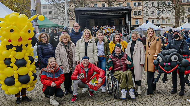 Die Veranstalter von "Eine Bühne für alle" freuten sich über einen in allen Belangen abwechslungsreichen Sonntag in Harburg. | Foto: Niels Kreller