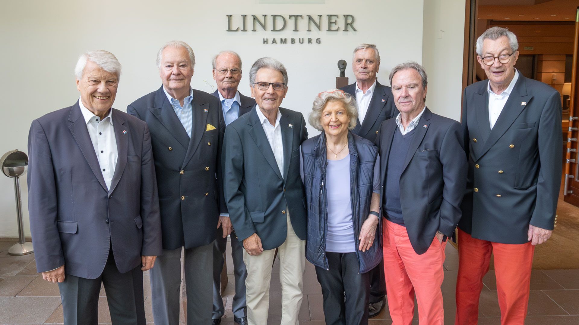Der "Stammtisch zur Förderung der Passagierschifffahrt auf dem Seevekanal“ tagt im Privathotel Lindter. Chefin Heida Lindtner möchte den Stammtisch erhalten. Foto: Niels Kreller