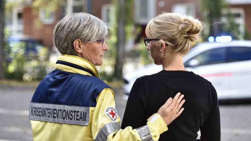 Ehrenamtliche des Kriseninterventionsteams werden alarmiert, wenn Menschen Opfer oder Augenzeugen stark schockierender Ereignisse wurden. | Foto: ein