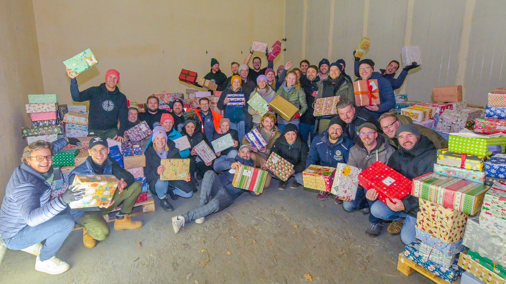 Rund 8.000 Päckchen für bedürftige Kinder in Osteuropa schicken die Round Tabler aus der Region jetzt im Weihnachtspäckchen-Konvoi auf den Weg. | Foto: Niels Kreller