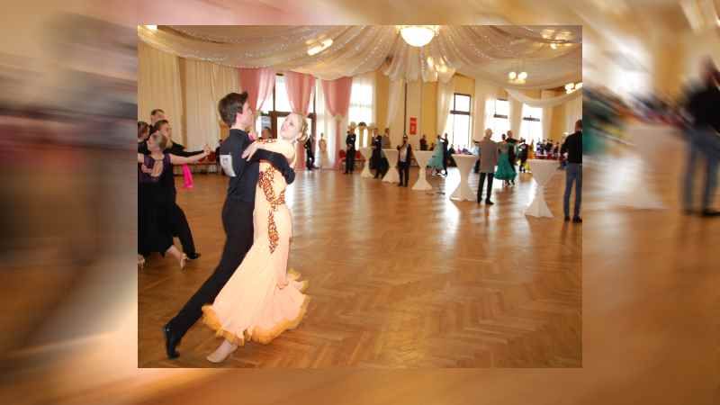 Jean Frederic Westphal und Lena Keim vom 1. TC Winsen im TSV Winsen belegten in Glinnde den dritten Platz. | Foto: ein