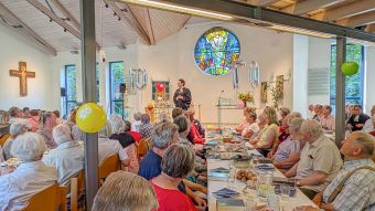 Volles (Gottes-)haus beim Festgottesdienst in der Neu Wulmstorfer Lutherkirche. Foto: Niels Kreller
