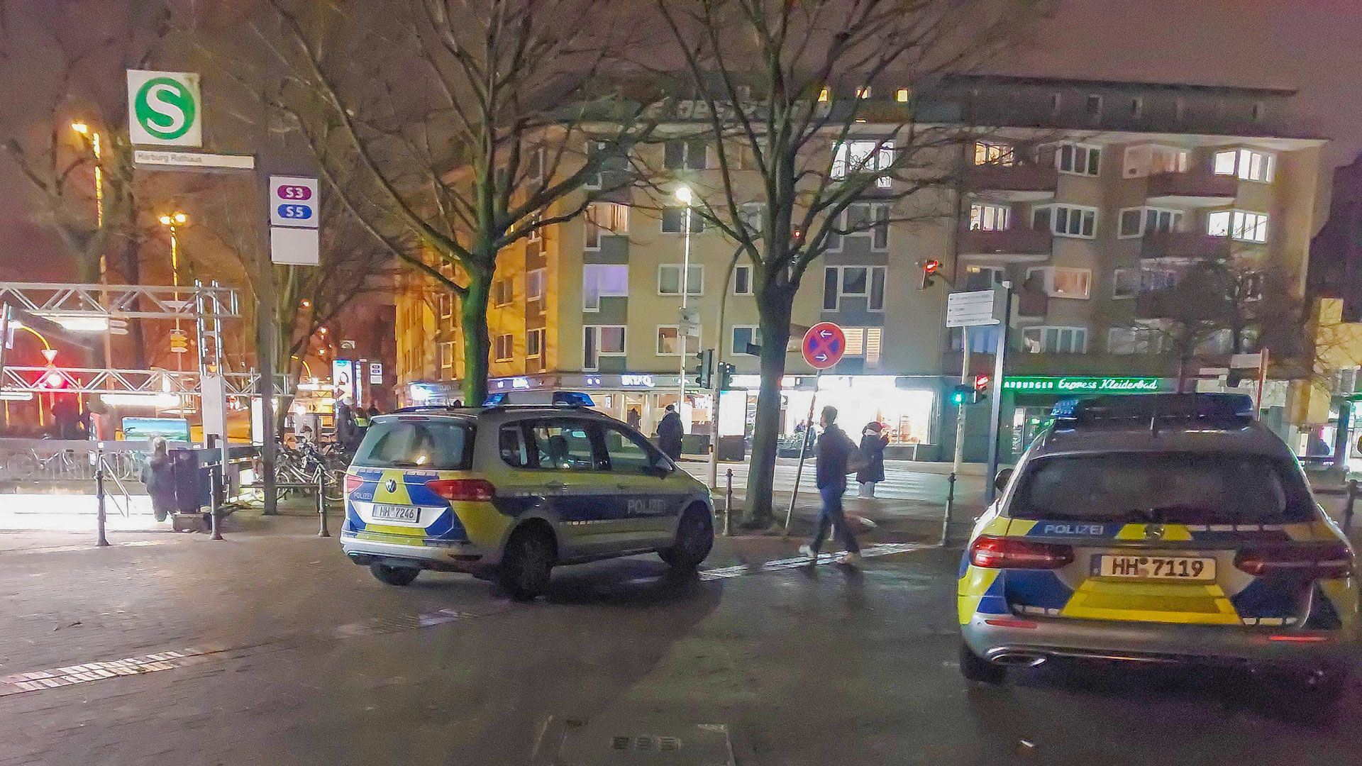 Eine Fau wurde am späten Sonnabend am Harburger Ring brutal überfallen. | Foto: Lenthe-Medien/Appelt