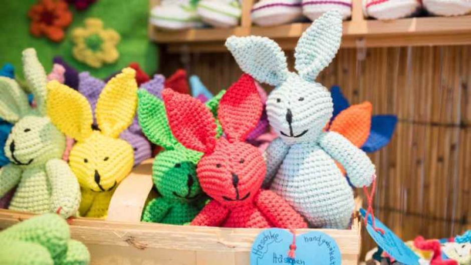 Ostermarkt in der Kunsthandwerkerhalle im Wildpark Schwarze Berge | Foto: ein