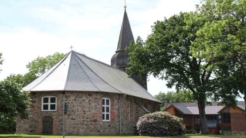 Die Nicolai-Kirche in Elstorf. | Foto: ein