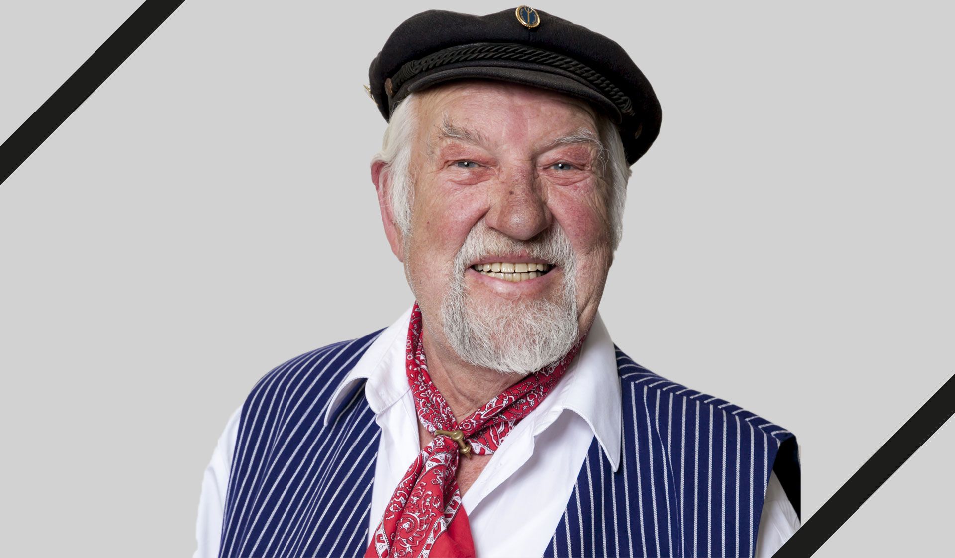Der unverwechselbare Bass beim Harburger Shanty-Chor "De Tampentrekker": Horst Fränkel. | Foto: ein