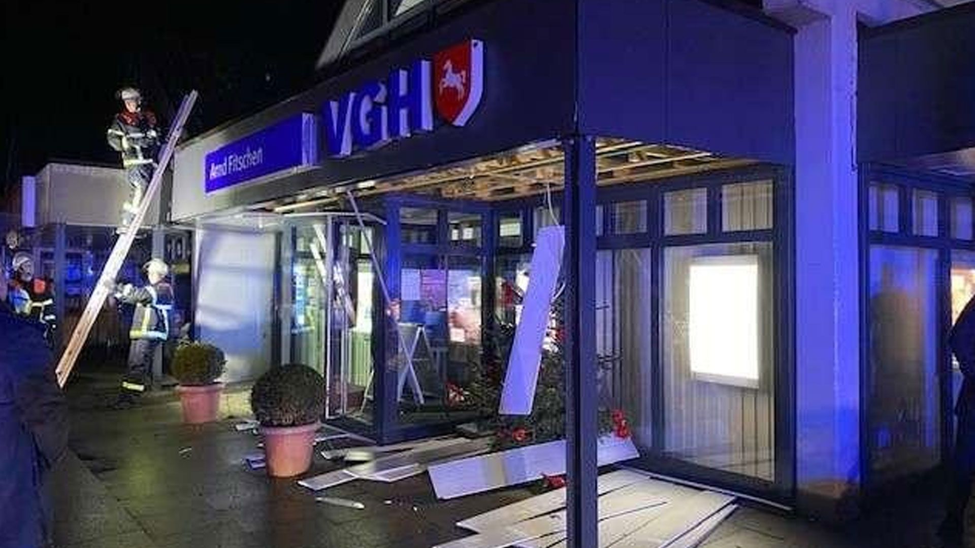 Duch Epxlosionen entstand in Jork in der vergangenen Nacht ein hoher Sachschaden. | Foto: Polizei