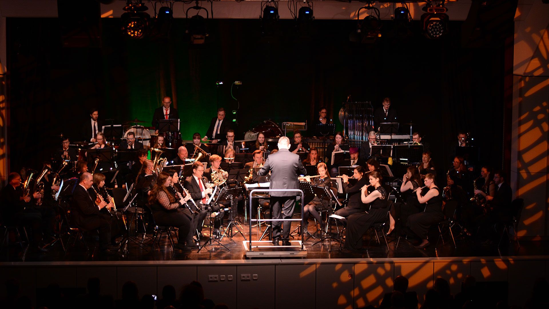 Das Blasorchester Seevetal präsentiert das 44. Neujahrskonzert in der "Burg Seevetal". | Foto: ein