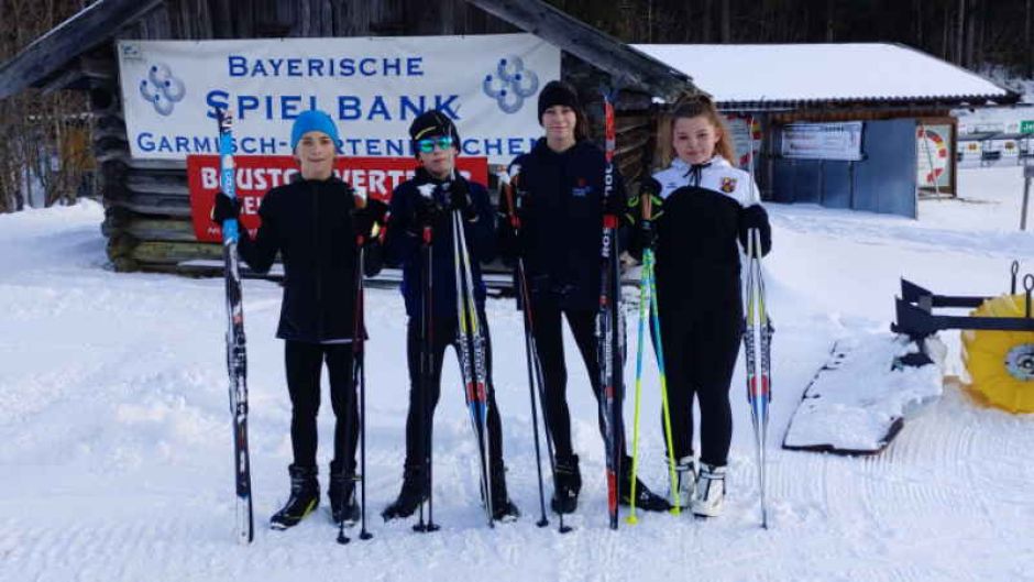 Beim Deutschland-Cup in Garmisch-Partenkirchen: Henri, Linus, Felina und Kim. | Foto: ein