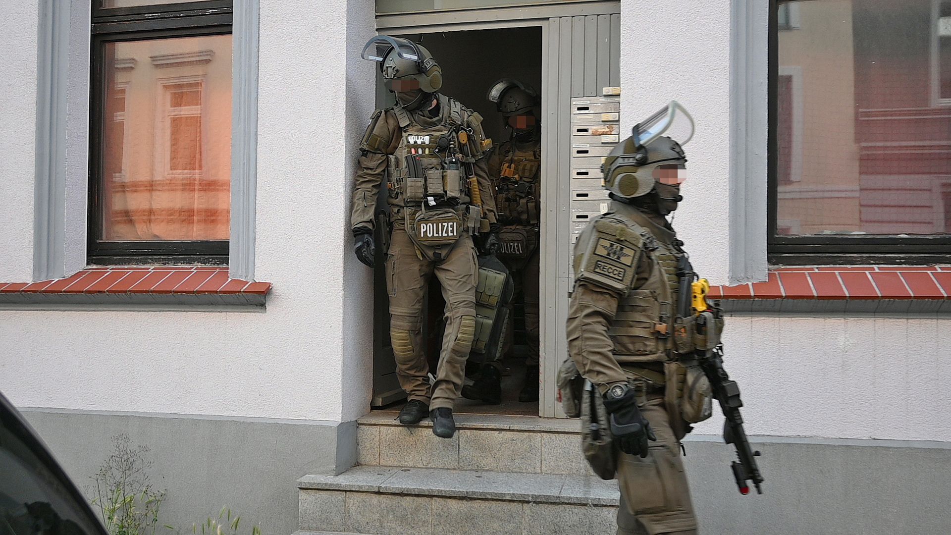 Symbolbild: Das SEK musste den Mann überwältigen. | Foto: Lenthe-Medien