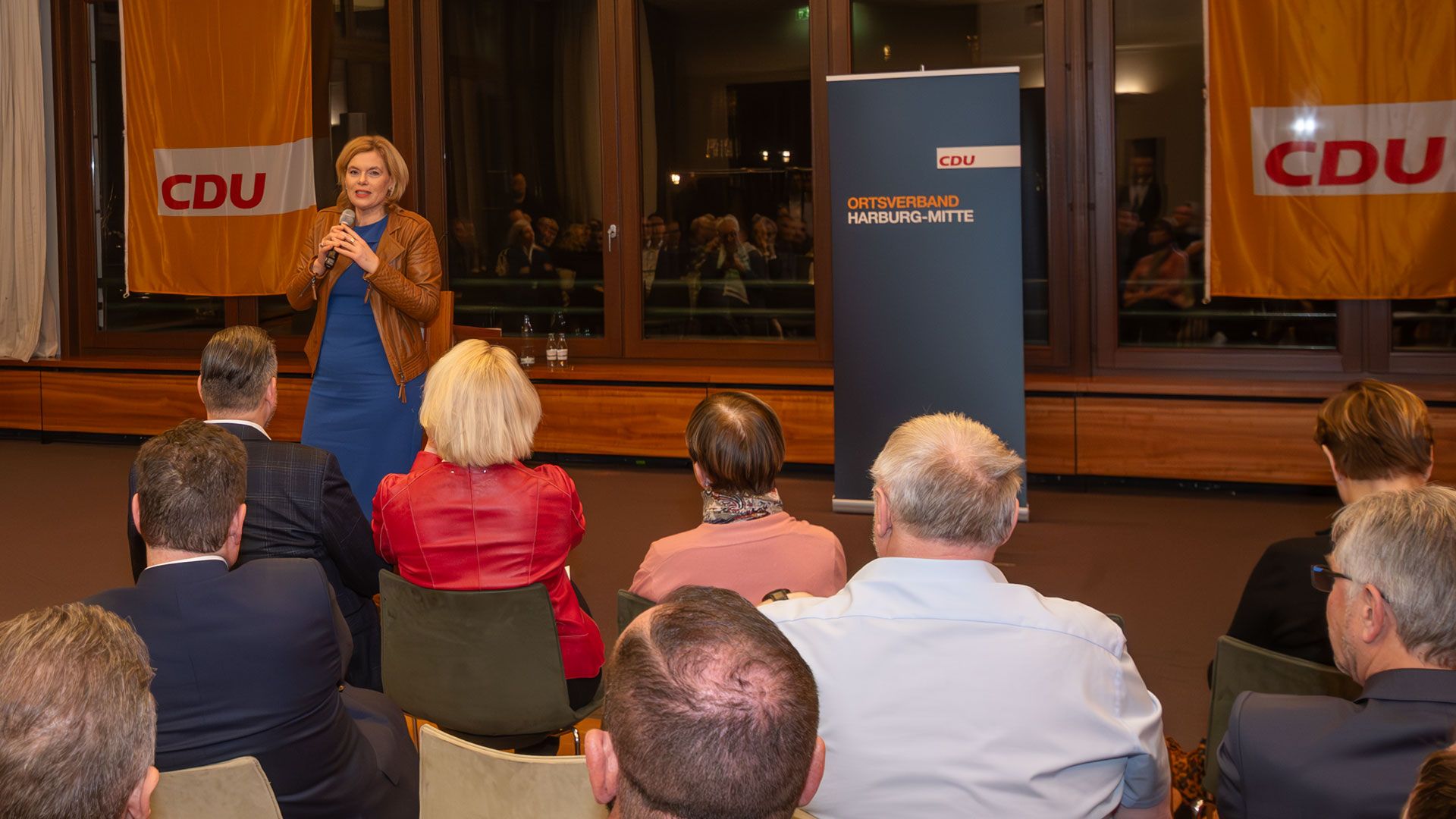 Die Bundestagsabgeordnete Julia Klöckner (CDU) sprach in Harburg über Wirtschaft und die Vorhaben der CDU nach der Wahl. | Foto: Niels Kreller