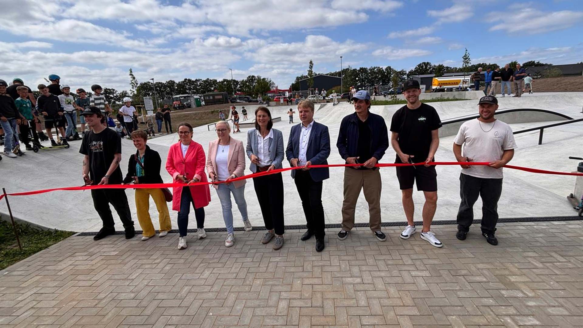 Feierliche Eröffnung des neuen Skatepark in Tostedt. Foto: Ralf Gebken, Niedersächsisches Ministerium für Ernährung, Landwirtschaft und Verbraucherschutz