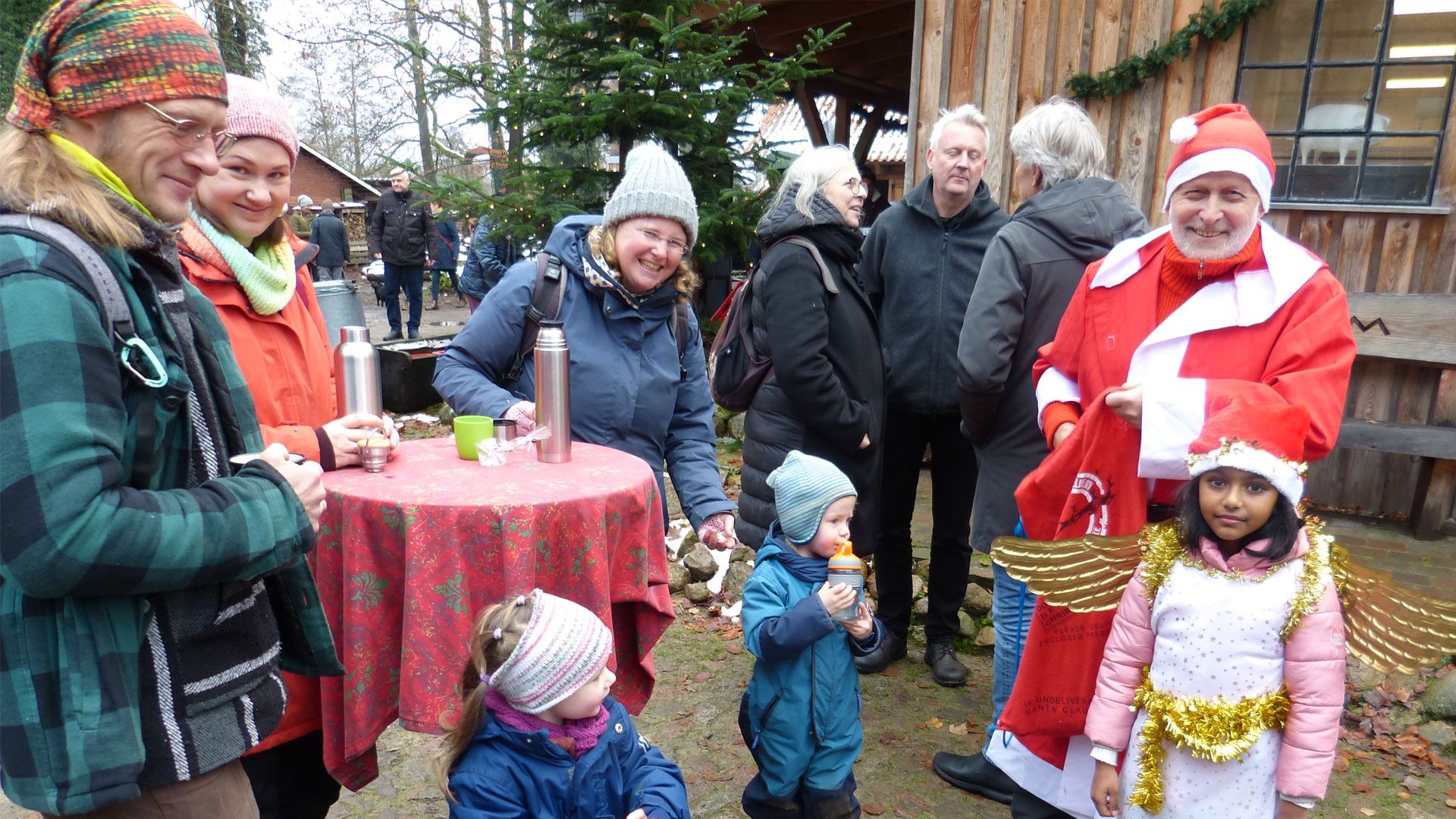 Am 7. Dezember findet der stimmungsvolle Adventsmarkt an der Wassermühle Karoxbostel statt. | Foto: ein