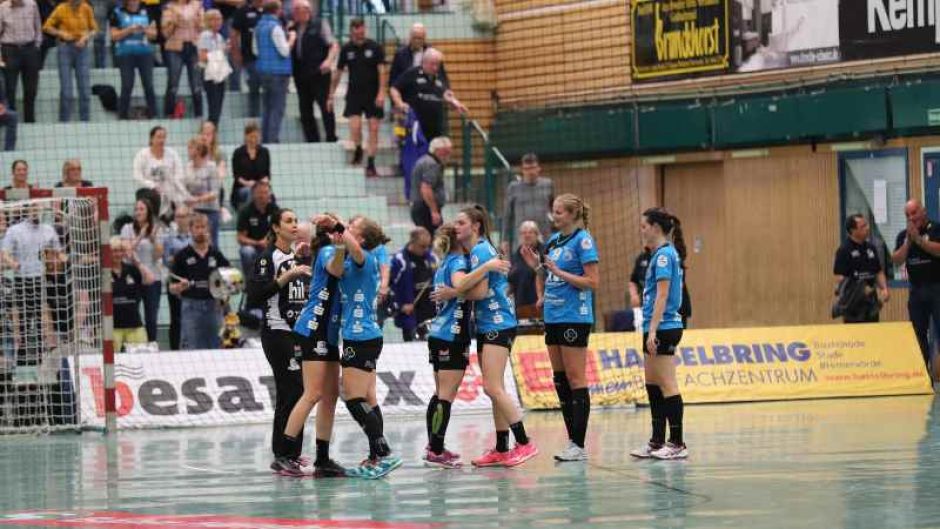 Der Buxtehuder SV freut sich über den 29:19-Derbysieg gegen die HL Buchholz 08-Rosengarten und den Einzug in die nächste Pokalrunde. | Foto: ein