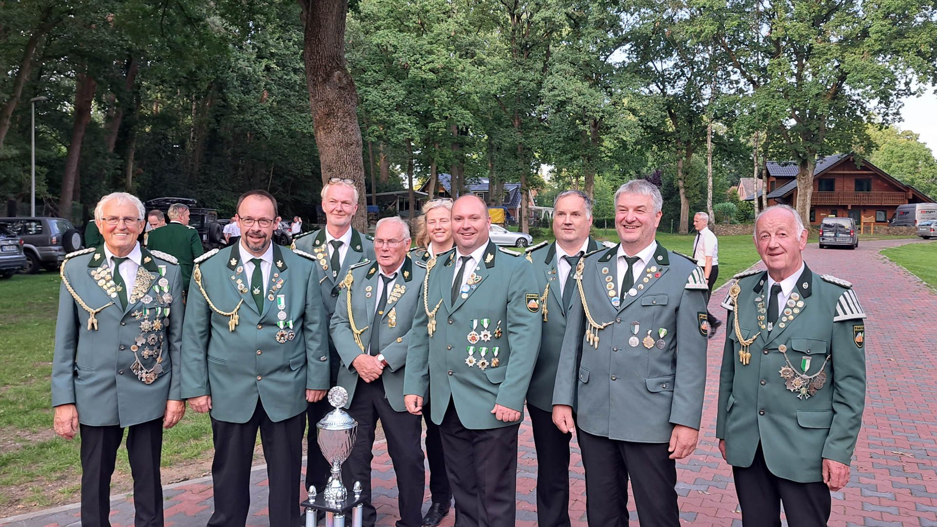Über den Sieg beim „Achter-Pokal“-Schießen dürfen sich die Schützen aus Otter freuen. | Foto: ein