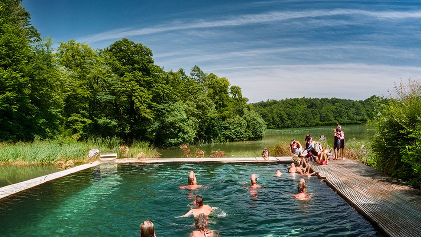Das neue Naturbad in Winsen kann besichtigt werden. | Foto: Symbolfoto, KI-generiert