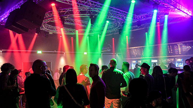 Und schon ist ein Jahr rum: Am Wochenende feiert das Studio 21 in Buxtehude Geburtstagsparty. | Foto: Niels Kreller