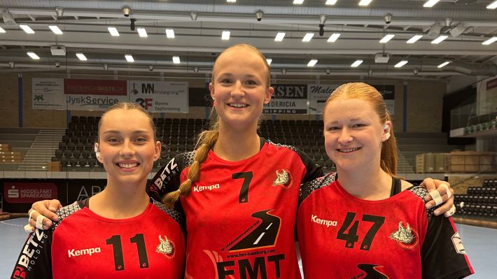 Der neue Mannschaftsrat der Kuchse: Marla Matwig (von links), Nantke Ackmann und Pia Döpke. Foto: HL Buchholz 08-Rosengarten