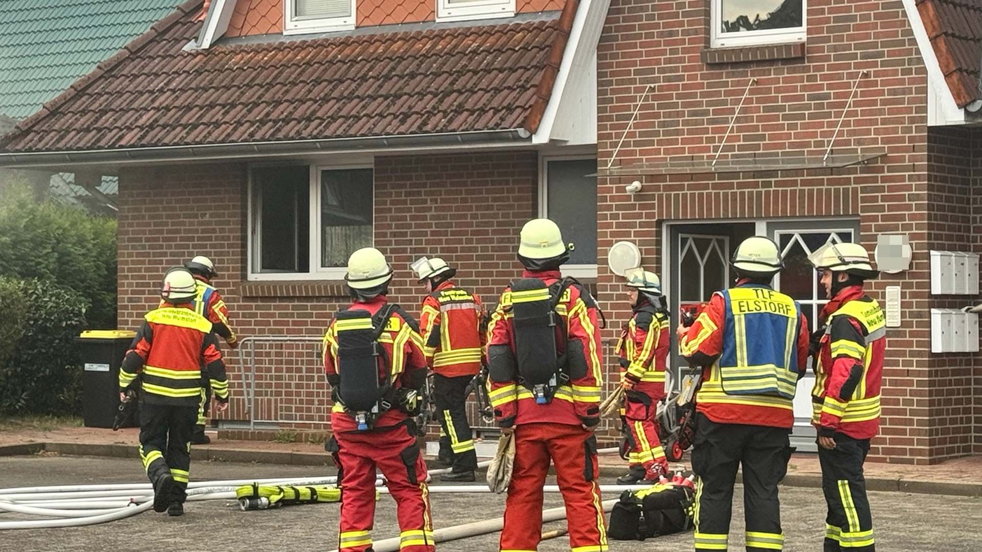 Bei einem Küchenbrand in einem Haus in der Schifferstraße in Neu Wulmstorf wurde ein Mann leicht verletzt. Foto. JOTO