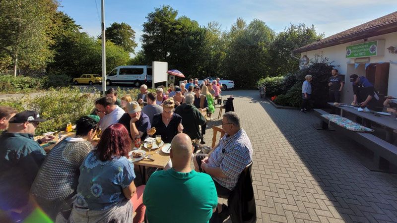 An ihrem Schützenheim feierten die Eißendorfer Schützen Oktoberfest und Frühschoppen. | Foto: ein