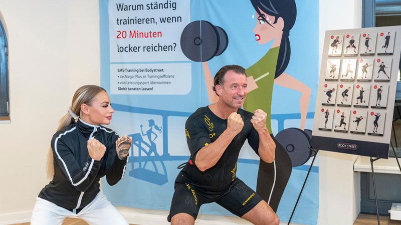 Christina Stoll von Bodystreet im Harburger Binnenhafen trainiert mit ihren Kunden effektiv und zeitsparend und mit vollem Fokus auf den Körper.