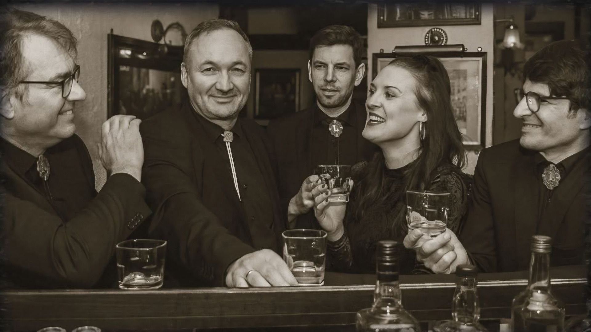 Sie spielen die Musik von Johnny Cash: Die Musiker von The LineWalkers. Foto: ein