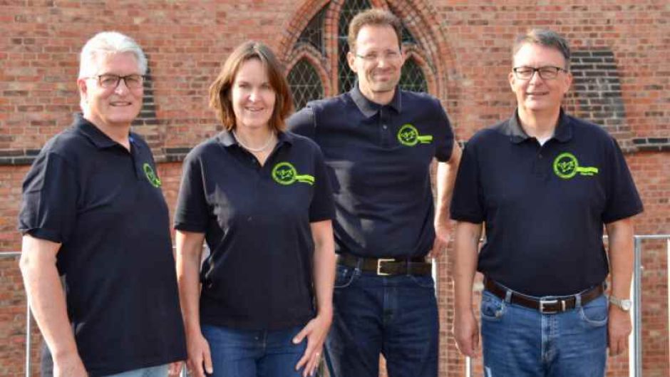 Ralf Rastede, Susanne Prünte, Carsten Marcus und Rainer Rabe (vlnr) vom Förderkreis der Ev. Jugend in der Nachbarschaft Buchholz. | Foto: ein
