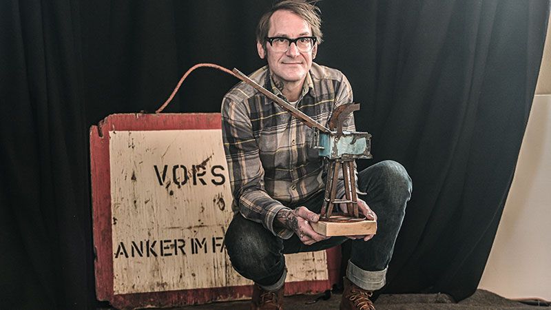 In der Fischhalle eröffnete Bernd Muss am Kulturtag seine Ausstellung „Magische Realität“. | Foto: Niels Kreller