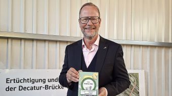 Mit dem "Seevetaler Löwen" ausgezeichnet: Decater-Projektleiter Andreas Hein. Foto: Ilka Teschner
