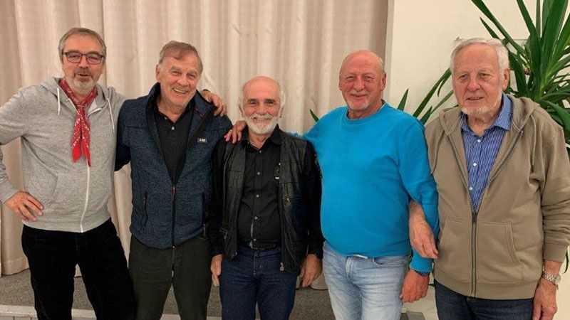 Gutgelaunte Tampentrekker: Andreas Trost (von links), Wilfried Oberrath, Manfred Schröter, Friedhelm Martens und Lothar Überall. | Foto: ein