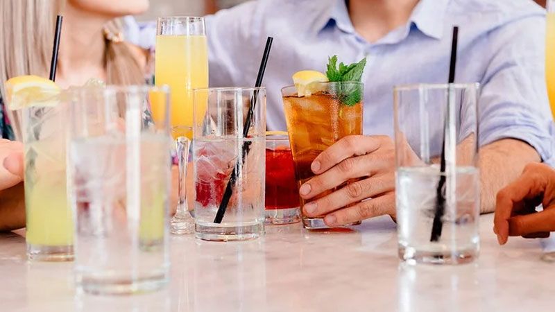 Im Landkreis Harburg dürfen sich ab Mittwoch wieder mehr Personen treffen. | Foto: ein