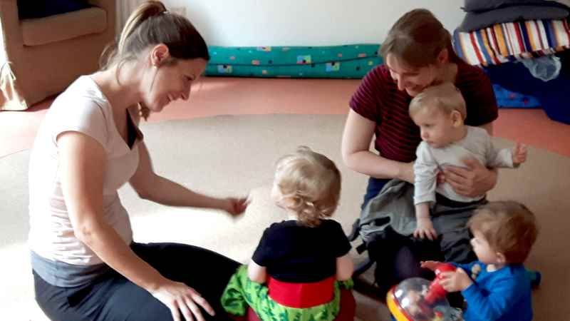 Mutter-Kind-Gruppe speziell für Mütter ab 35 Jahren im Treffpunkthaus Heimfeld. | Foto: ein