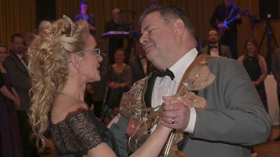 Der Ehrentanz von Jens und Caro Kabuse war einer der Höhepunkte des Balles. | Foto: Niels Kreller