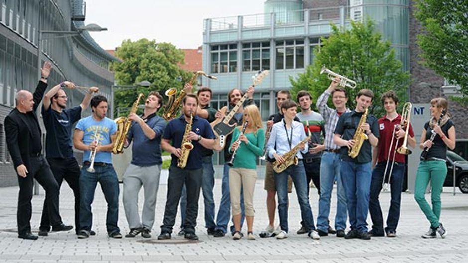 Hinter „FBFAFT“ versteckt sich die Bigband des FachBereichs Für Analoge FequenzTechnik an der TUHH. | Foto: ein