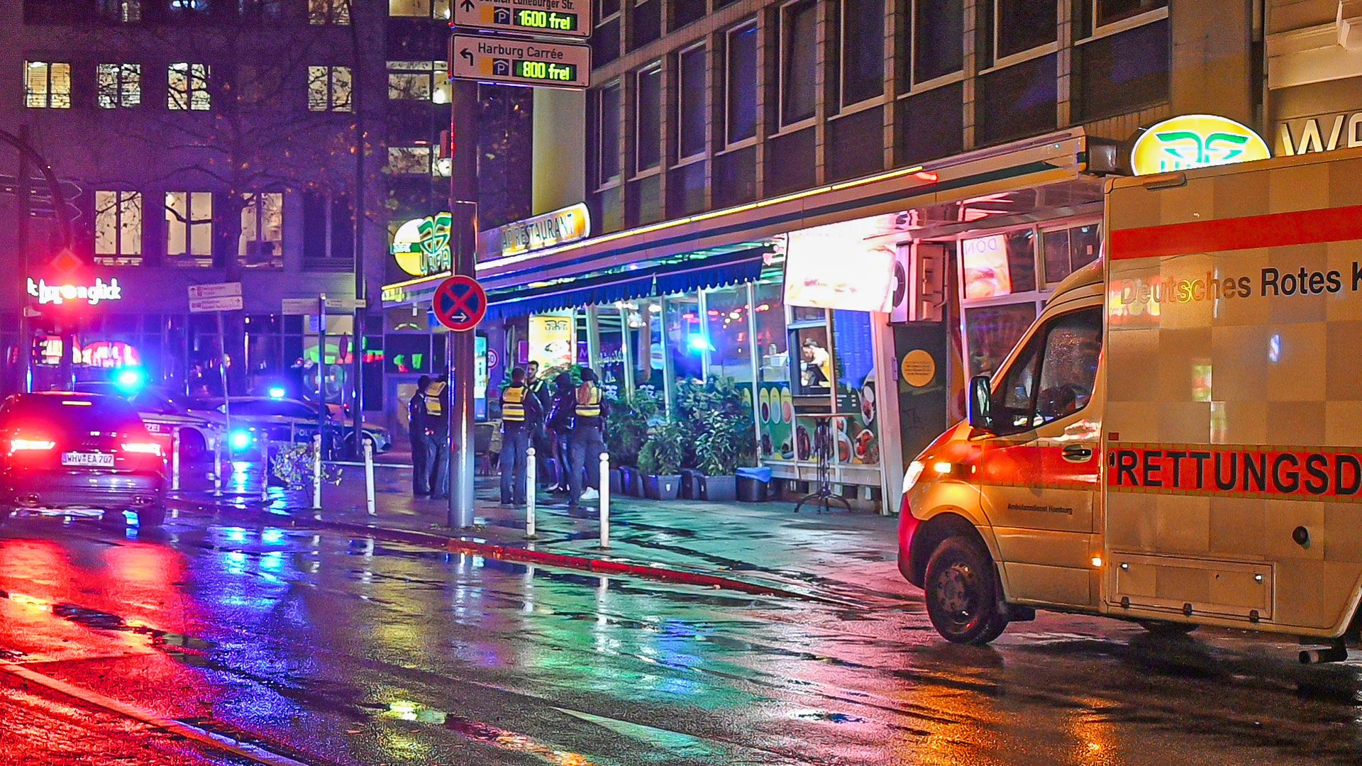 Zu einer Sclägerei kam es am Sonnabend vor diesem Restaurant in der Wilstorfer Straße in Harburg. | Foto: Lenthe-Medien