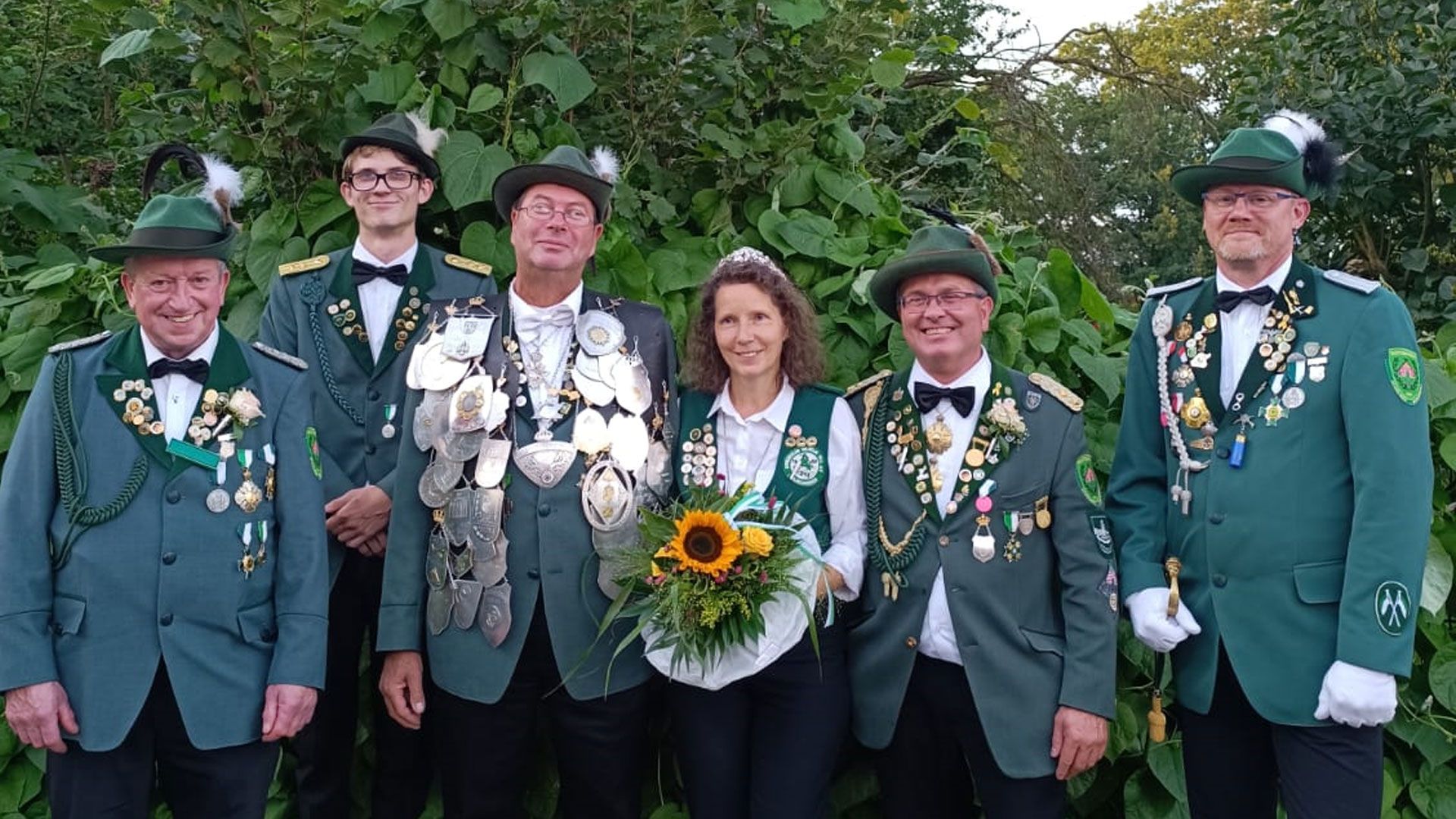 Freuen sich auf ein schöne Königsjahr: Gerd Wittleben, Dominik von Boden, Thorsten und Petra von Boden (Königspaar), André Siebert, René Geschke-Böttcher (v.l.). | Foto: Dominik von Boden