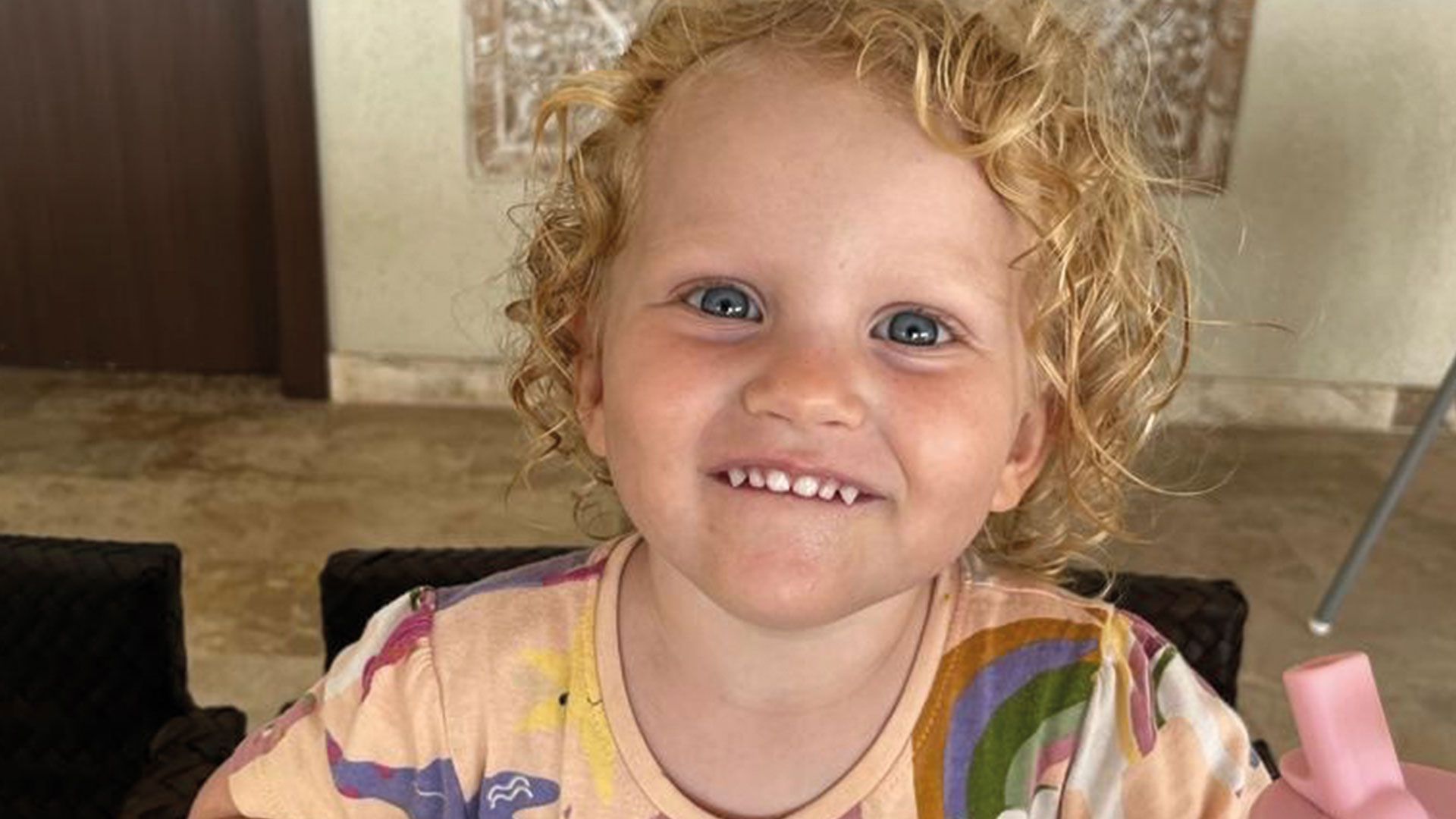 Die zweijährige Ivy braucht dringend eine Knochenmarkspende. | Foto: ein