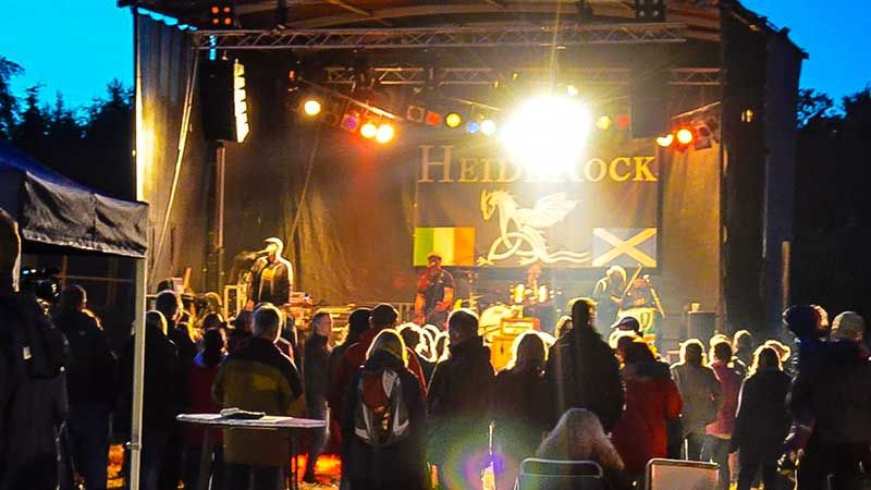 Kiltrock vom Allerfeinsten gibt es auf dem HeideRock in Ramelsloh. | Foto: Sören Noffz