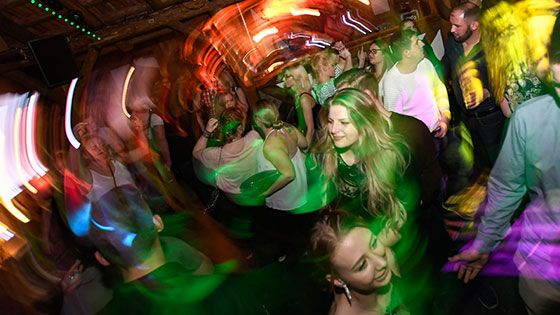 Am Samstag geht in der Diskothek Freudenhaus in Buxtehude die Post ab, wenn DJ Bouncer zusammen mit seinen Kollegen Brooklyn Bounce DJ, DJ Dean und DJ Skywalk seinen Geburstag feiert. | Foto: Niels Kreller