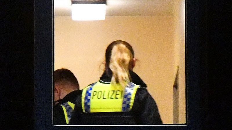 Samstagabend durchsuchte die Polizei die Wohnung eines Dealers in der Schwarzenbergstraße. | Foto: HamburgNews