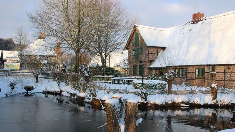 Auch im Winter ist das Freilichtmuseum am Kiekeberg ein Ausflugsort. | Bild FLMK