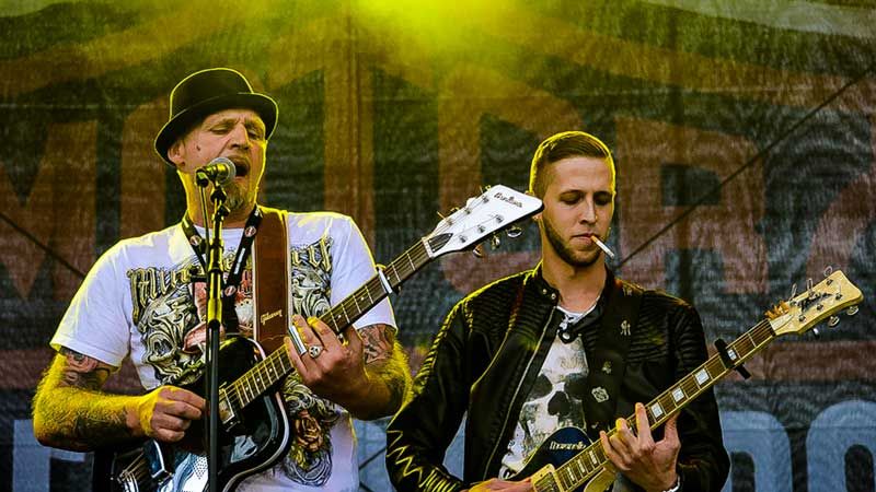 "Jimmy Cornett and the Deadmen" präsentierten auf den Harley Days auch ihre neue Scheibe "Shut Up'N'Dance". | Foto: Sören Noffz